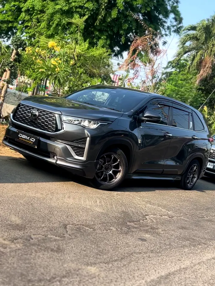 Toyota Innova Zenix pelanggan DBMID dengan velg aftermarket